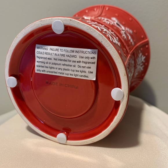 Ceramic Snowflake Scented Wax Burner - Picture 11 of 11